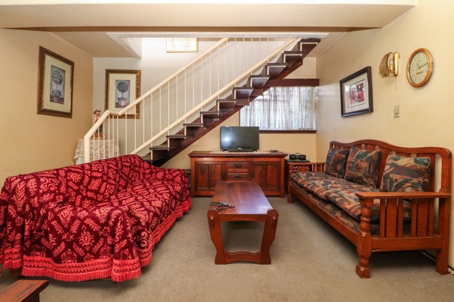 4 Bedroom Property for Sale in Adamayview North West